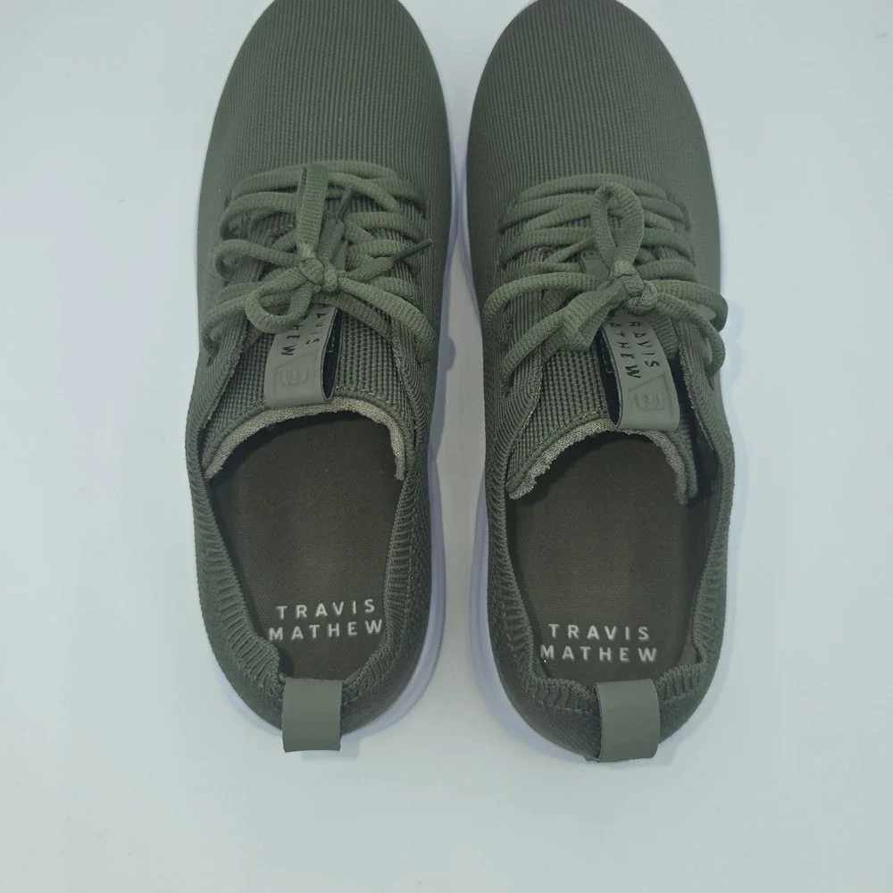 NWOB TravisMathew The Daily Lite Golf Shoes Olive Green Spikeless Knit Men's 8.5